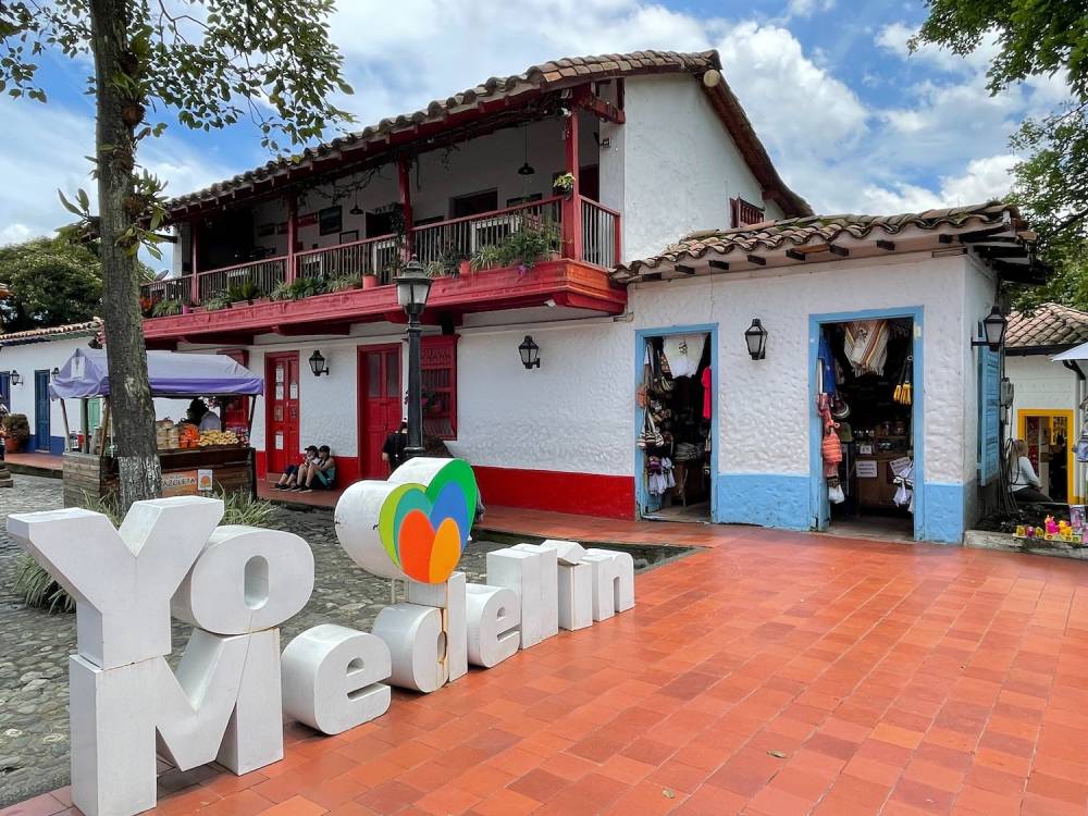 Teach English Abroad - Medellin, Colombia